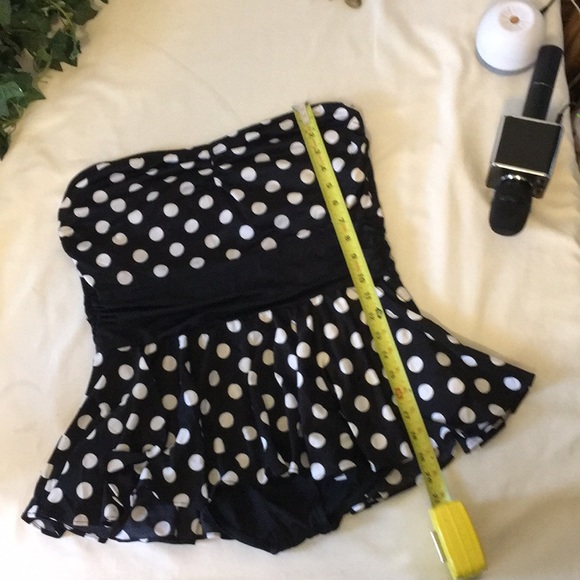 Mainstream Strapless Polkadot Swimsuit - Picture 6 of 7